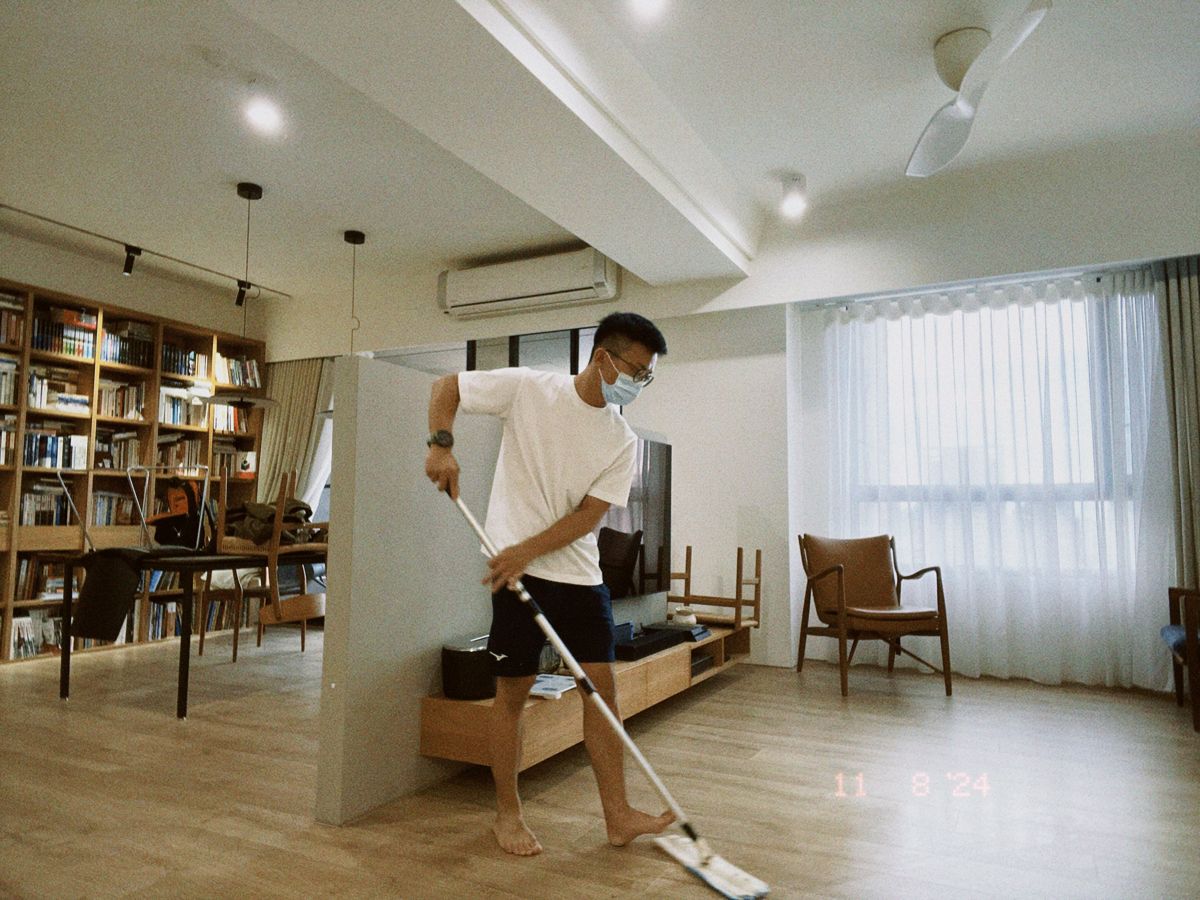 客廳．服務中